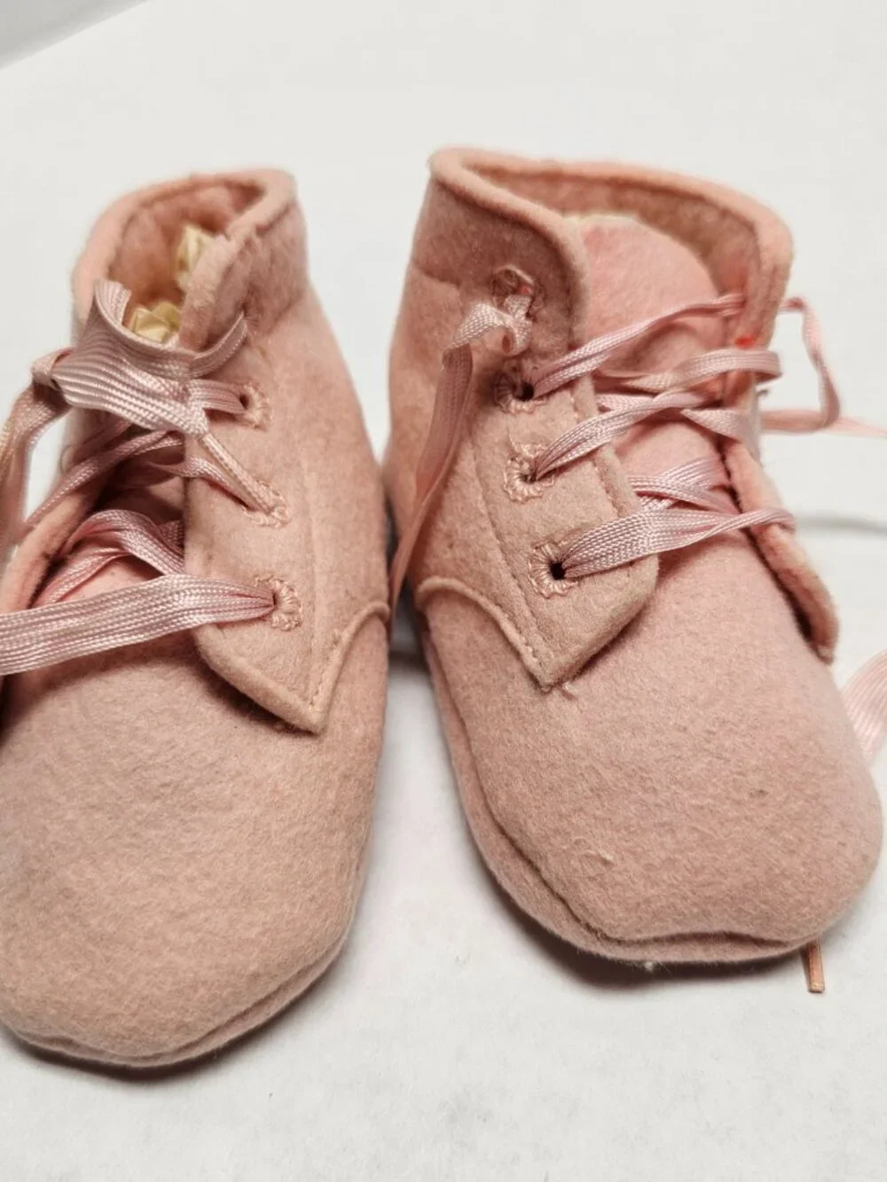 Vintage Infant Baby Deer Pink Felt Wool Satin Lace Made in Farmington USA Shoes